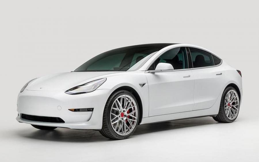 Tesla Model 3 by Vorsteiner '2018